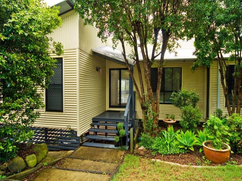 Edens Landing QLD 4207