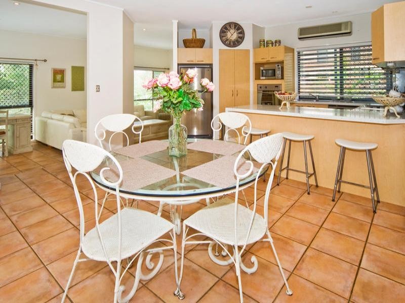 Edens Landing QLD 4207