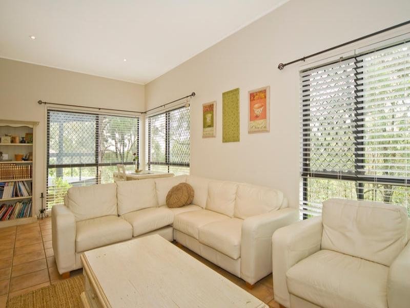 Edens Landing QLD 4207