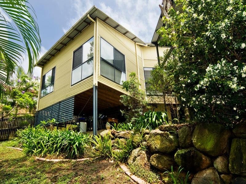 Edens Landing QLD 4207