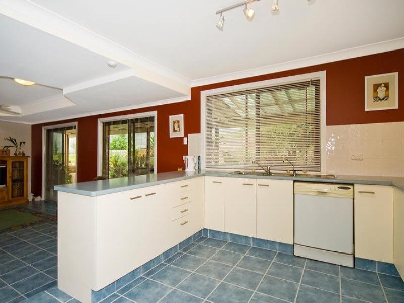 Edens Landing QLD 4207