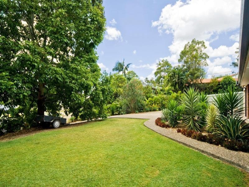 Edens Landing QLD 4207