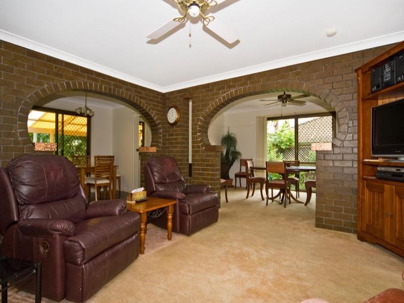 Mount Warren Park QLD 4207