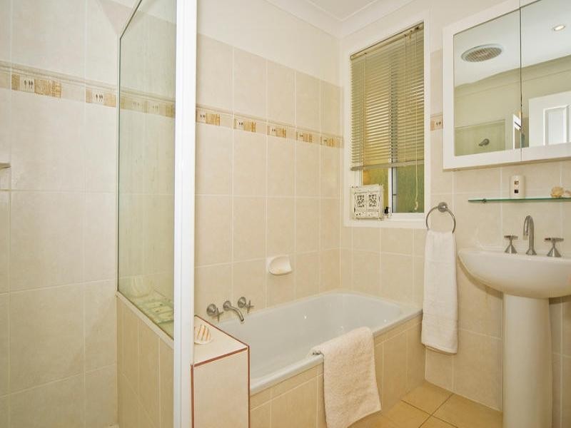 Mount Warren Park QLD 4207