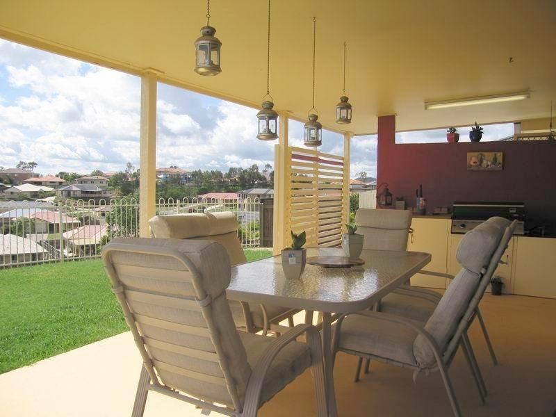 Edens Landing QLD 4207