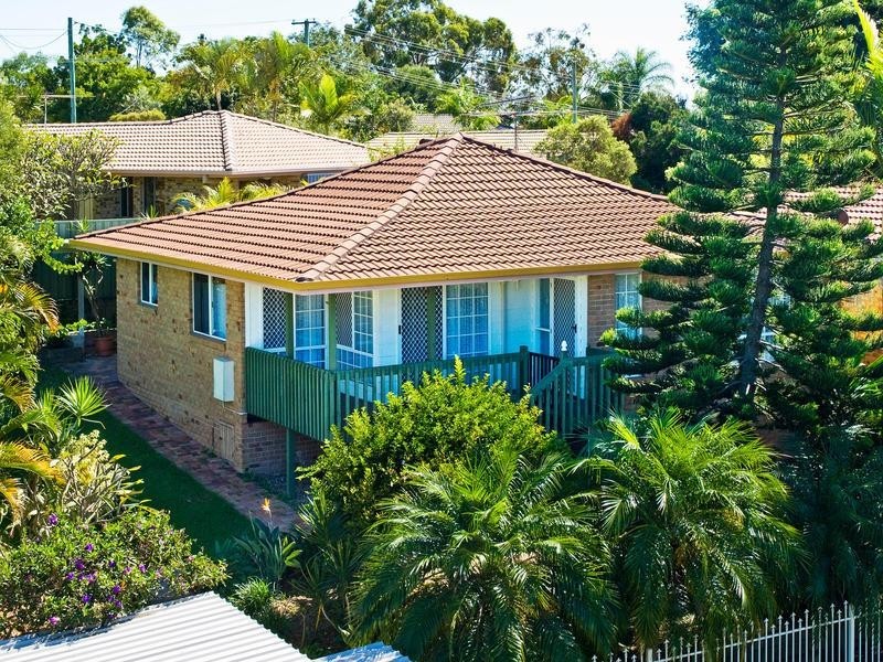 35 Tregana Circuit, Edens Landing QLD 4207