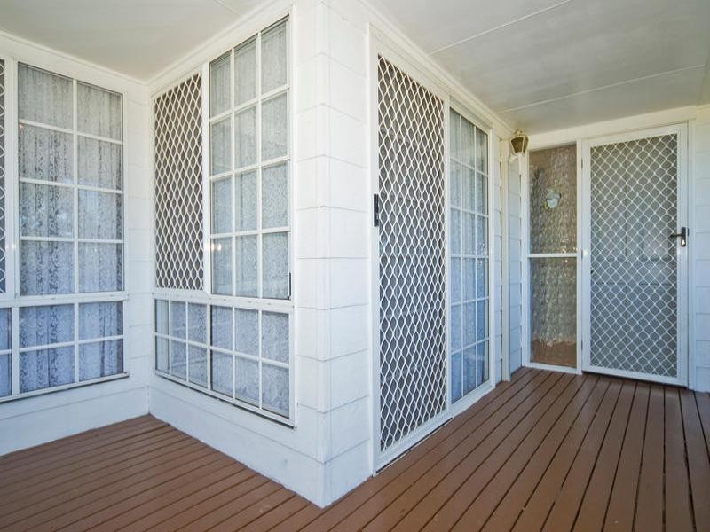 35 Tregana Circuit, Edens Landing QLD 4207