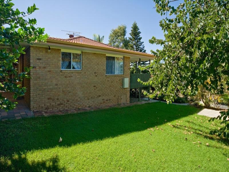 35 Tregana Circuit, Edens Landing QLD 4207