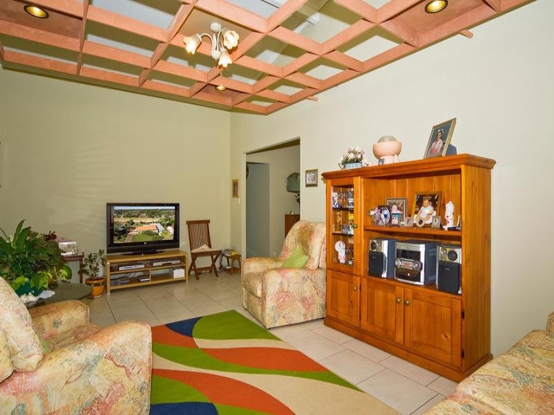 32 Schweitzer Street, Mount Warren Park QLD 4207