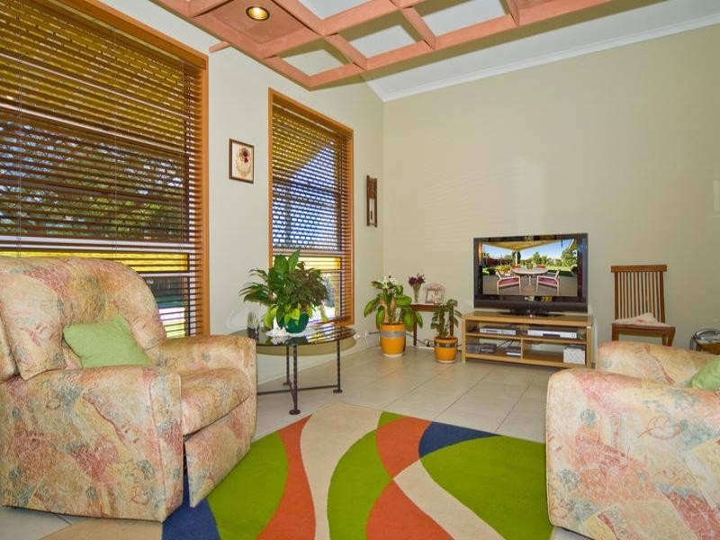 32 Schweitzer Street, Mount Warren Park QLD 4207