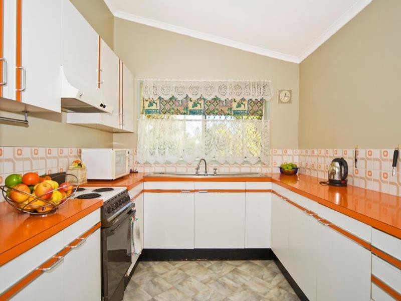 32 Schweitzer Street, Mount Warren Park QLD 4207