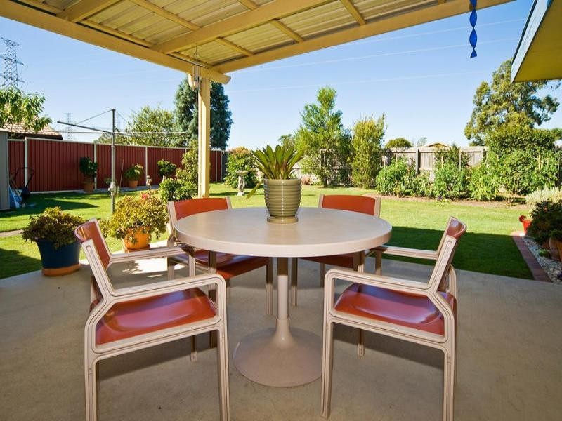 32 Schweitzer Street, Mount Warren Park QLD 4207