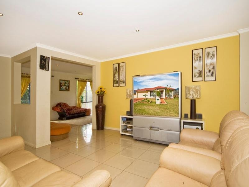 Mount Warren Park QLD 4207