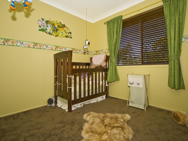 Edens Landing QLD 4207