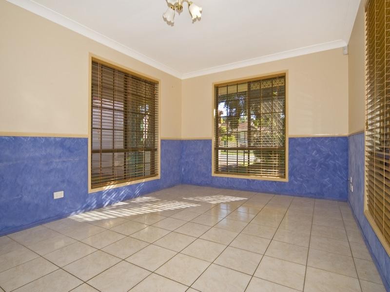 Edens Landing QLD 4207