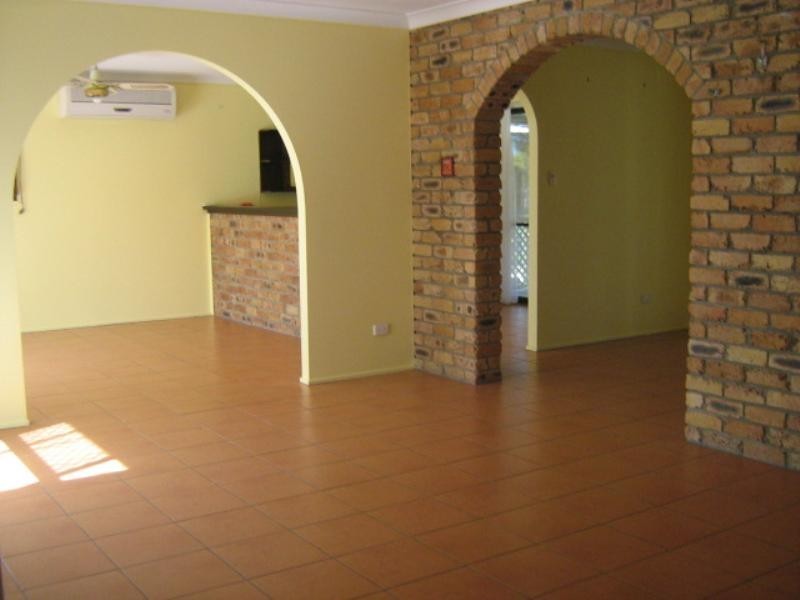 Mount Warren Park QLD 4207