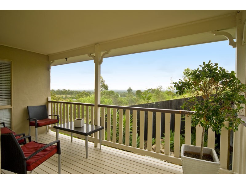 Edens Landing QLD 4207