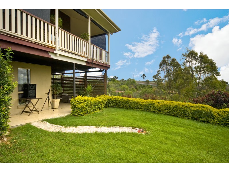 Edens Landing QLD 4207