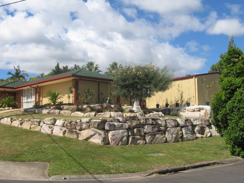 Edens Landing QLD 4207