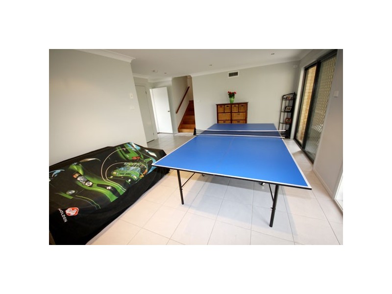 5 Vostok Cove, Cameron Park NSW 2285