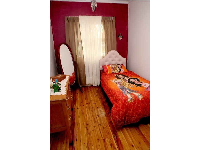 28 Fifth Street, Cardiff South NSW 2285