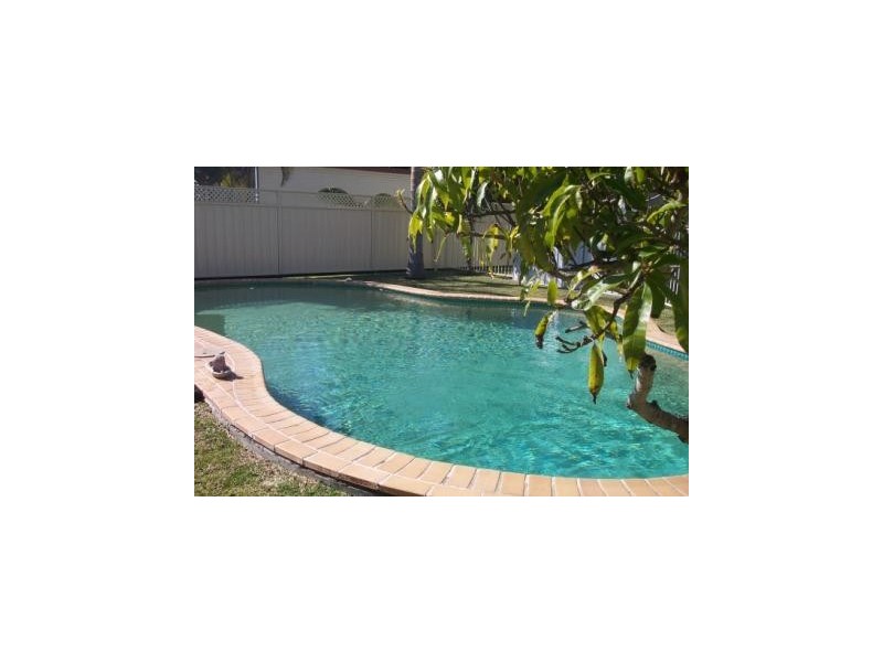 64 Tudor Street, Belmont NSW 2280