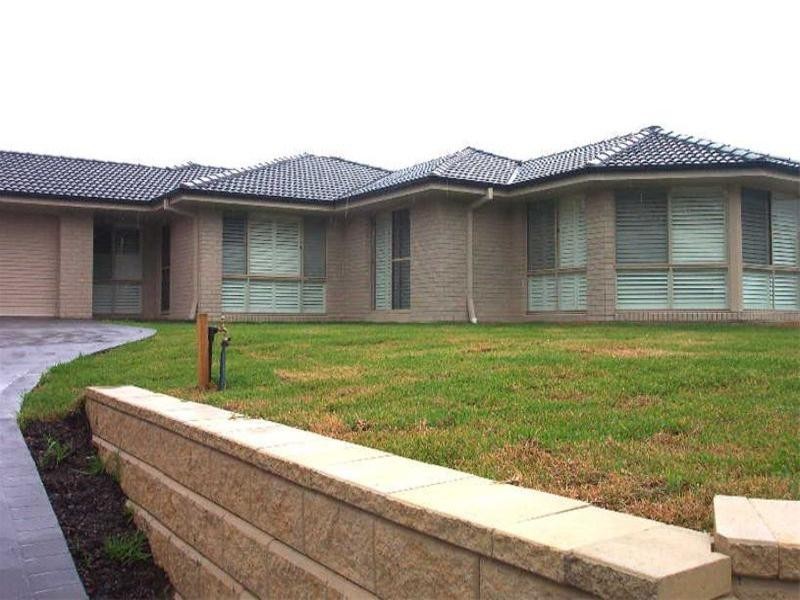 22 Calancra Close, Cameron Park NSW 2285