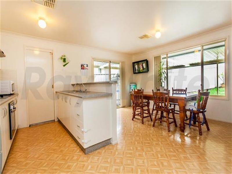 4 Harwood Circuit, Glenmore Park NSW 2745