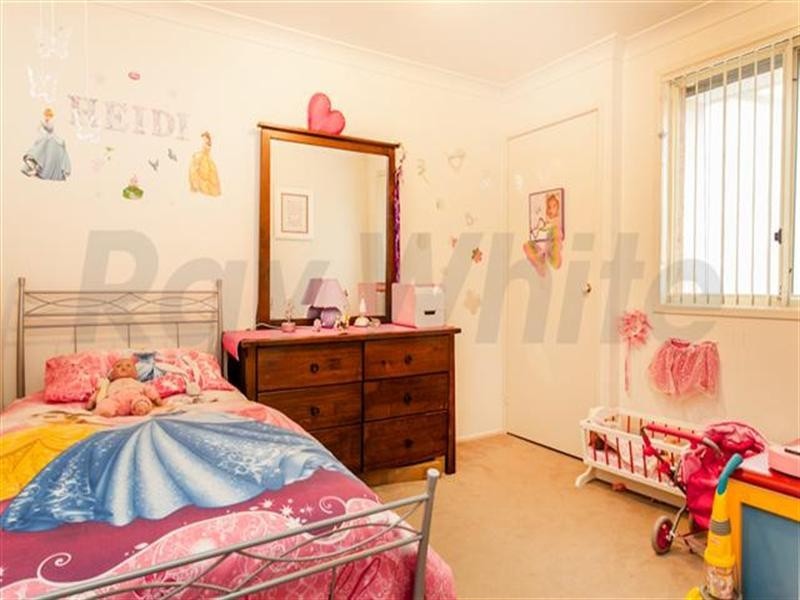 4 Harwood Circuit, Glenmore Park NSW 2745