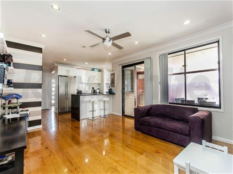 27 Kukundi Drive, Glenmore Park NSW 2745