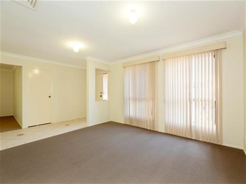 38 Kukundi Drive, Glenmore Park NSW 2745