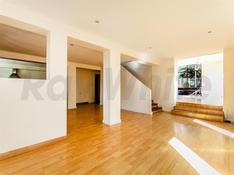 1 Aberdeen Street, Cambridge Park NSW 2747