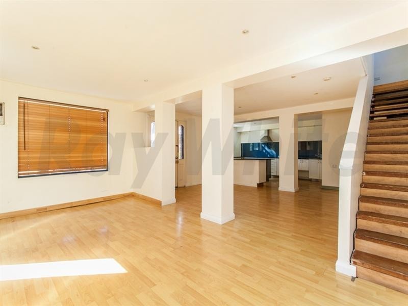 1 Aberdeen Street, Cambridge Park NSW 2747