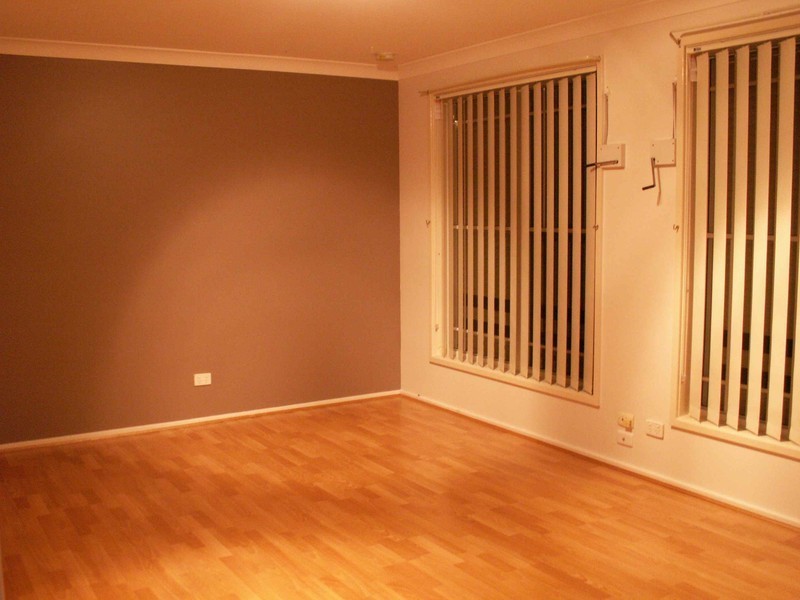 24 Oriole Street, Glenmore Park NSW 2745