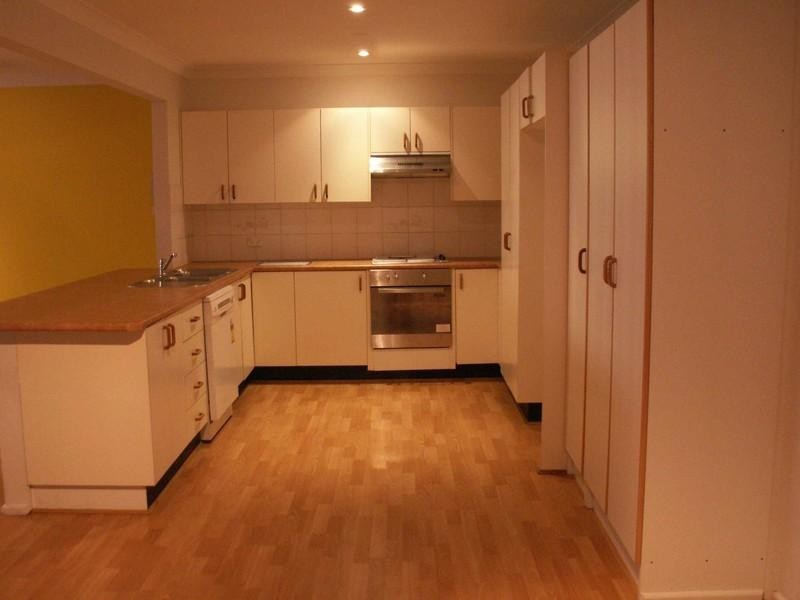 24 Oriole Street, Glenmore Park NSW 2745