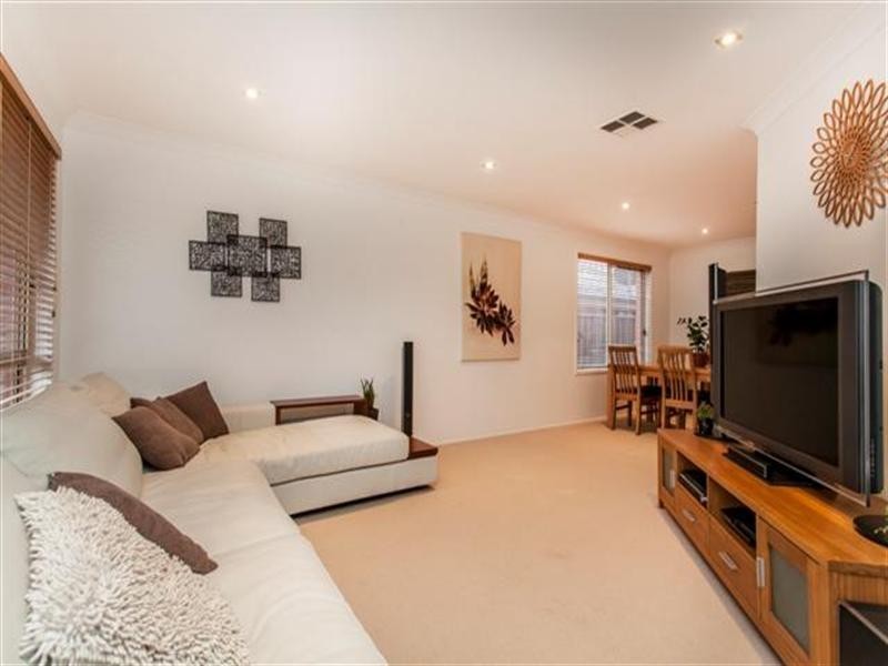 22 Torquay Terrace, Glenmore Park NSW 2745