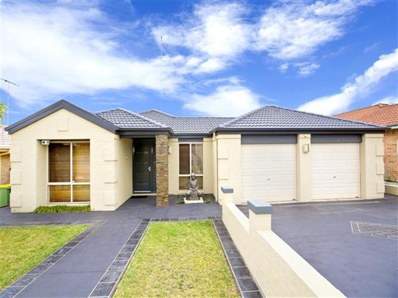 4 Tanglewood Close, Glenmore Park NSW 2745