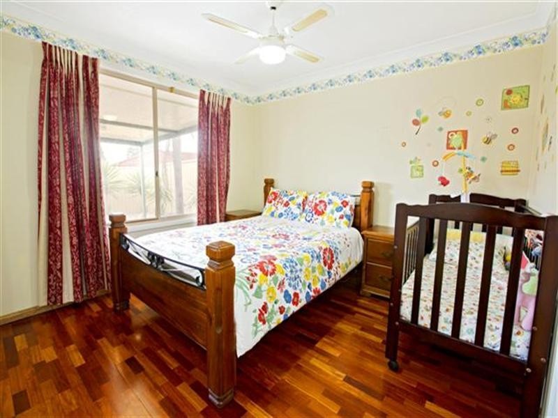 4 Ferntree Close, Glenmore Park NSW 2745