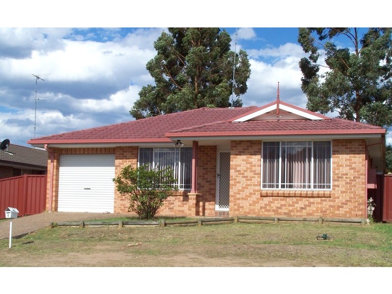 8 William Howell Drive, Glenmore Park NSW 2745