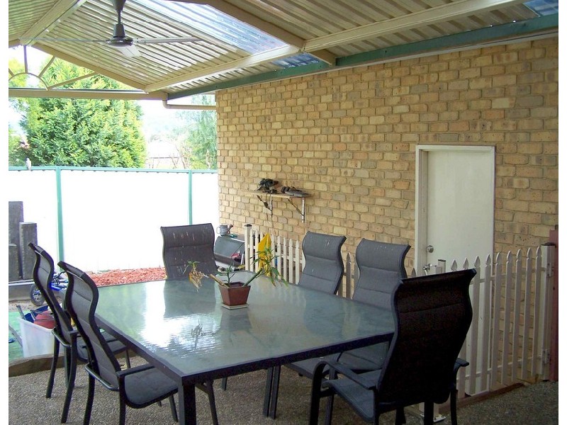 8 Allison Drive, Glenmore Park NSW 2745