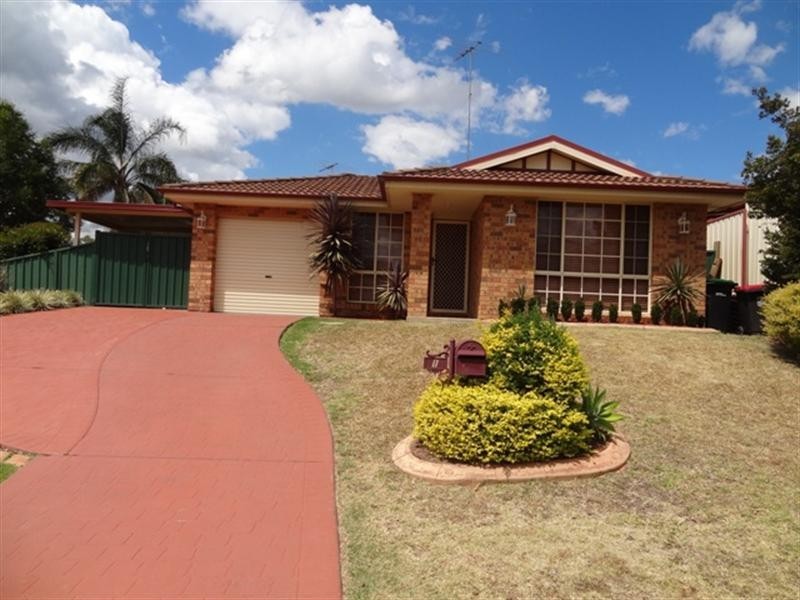 1 Magpie Place, Glenmore Park NSW 2745