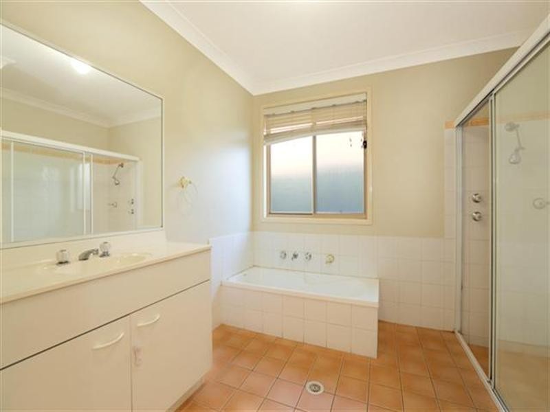 38 Kukundi Drive, Glenmore Park NSW 2745