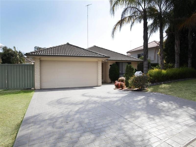6 Carnoustie Place, Glenmore Park NSW 2745
