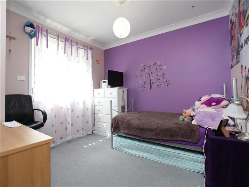 6 Carnoustie Place, Glenmore Park NSW 2745