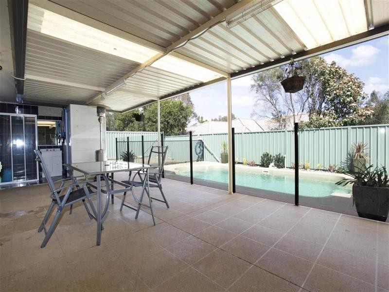 6 Carnoustie Place, Glenmore Park NSW 2745