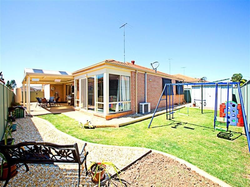 5 Kuraji Close, Glenmore Park NSW 2745