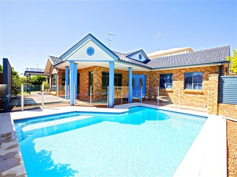 15 Brigadoon Avenue, Glenmore Park NSW 2745