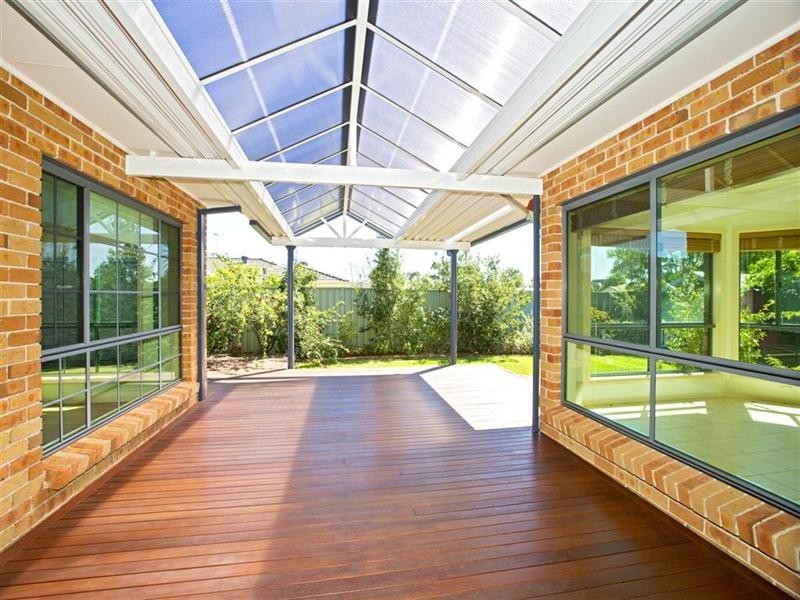 15 Brigadoon Avenue, Glenmore Park NSW 2745