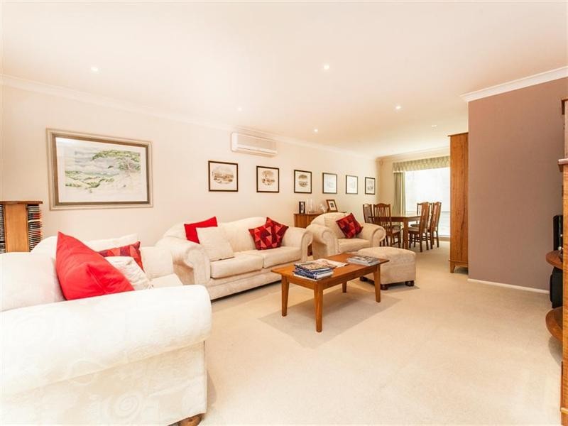 21 Huntingdale Drive, Glenmore Park NSW 2745