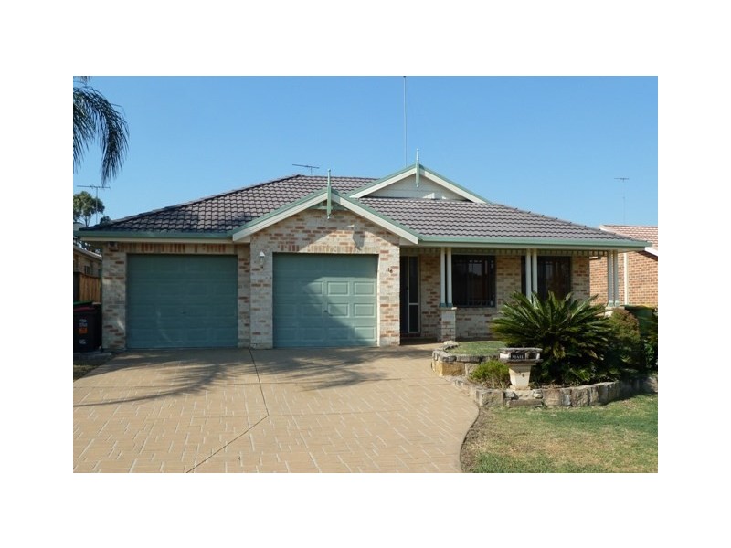 16 Muirfield Crescent, Glenmore Park NSW 2745